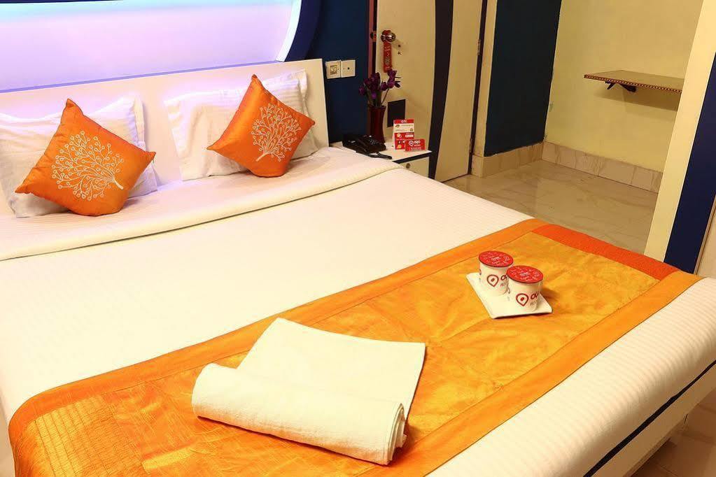 Super Hotel O Tagore Park Ruby Road Калькутта Экстерьер фото
